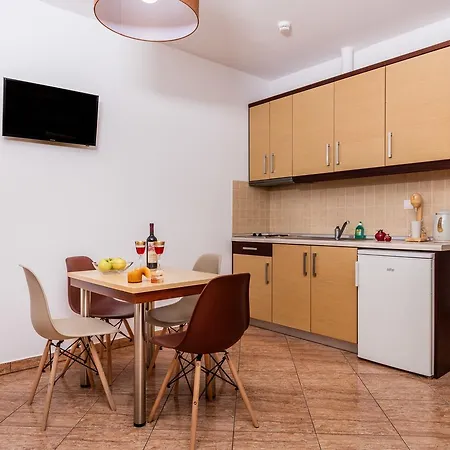 Apartman Emotions *